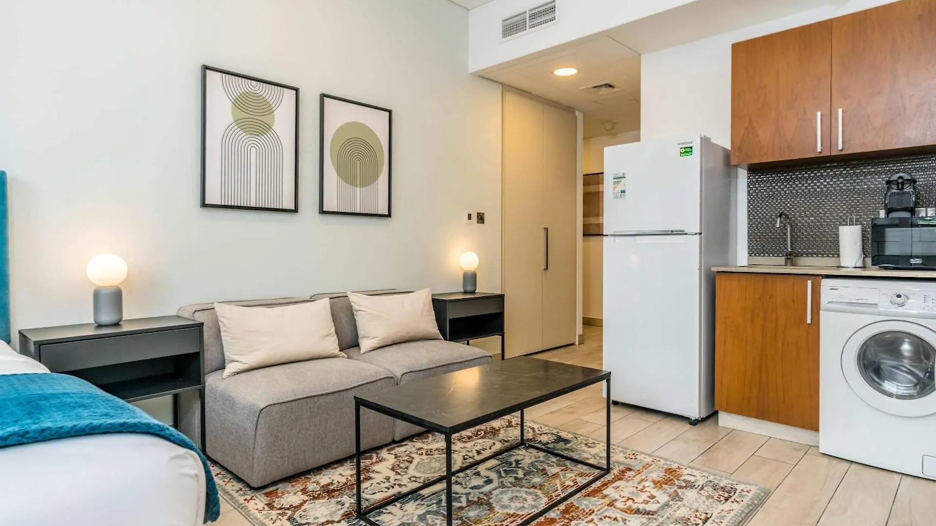 Silkhaus Newly Furnished Studio Facing Difc With Pool And Gym Access Dubaï Appartement