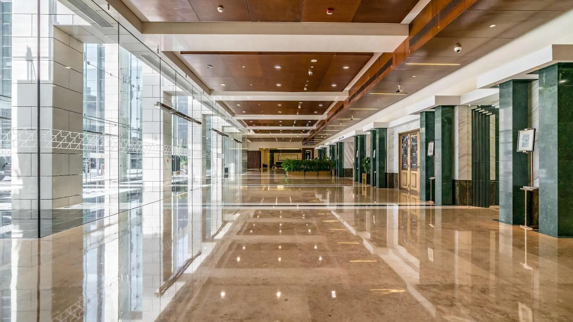 Silkhaus Newly Furnished Studio Facing Difc With Pool And Gym Access ドバイ 0*,