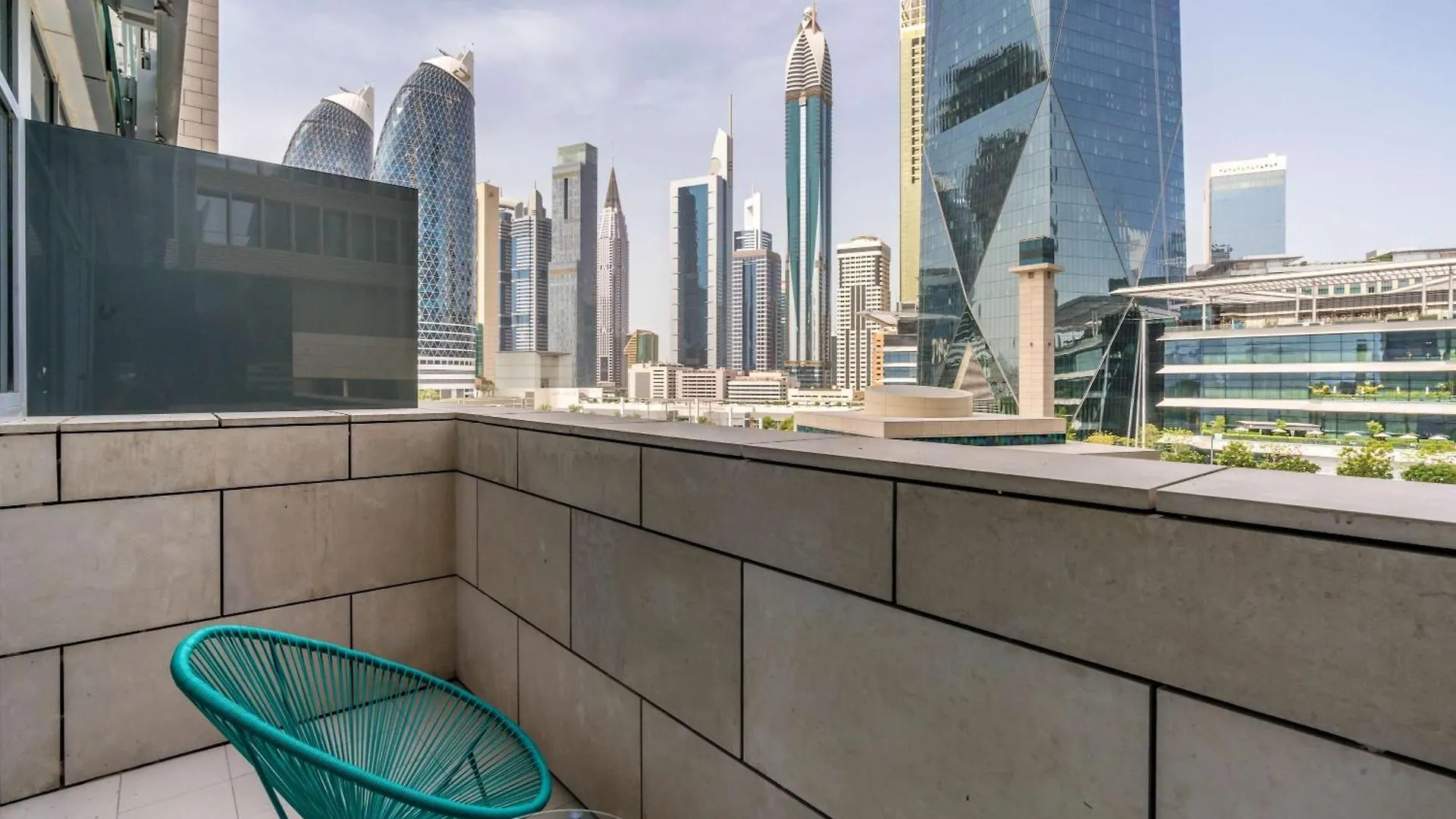 アパート Silkhaus Newly Furnished Studio Facing Difc With Pool And Gym Access ドバイ